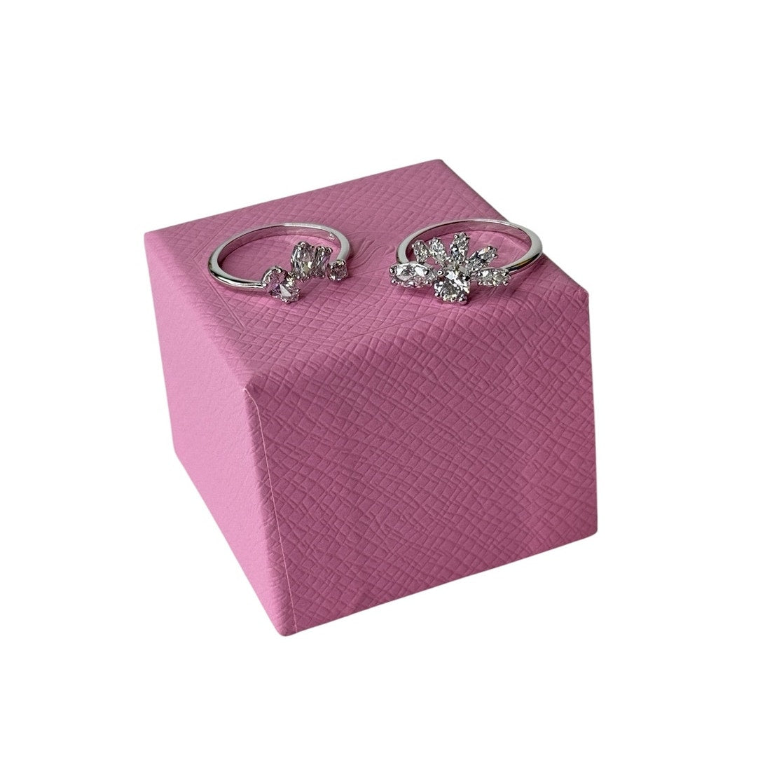 Swarovski Gema Flower Ring Rhodium Plated with Clear Stones Cocktail 58 - USA 8