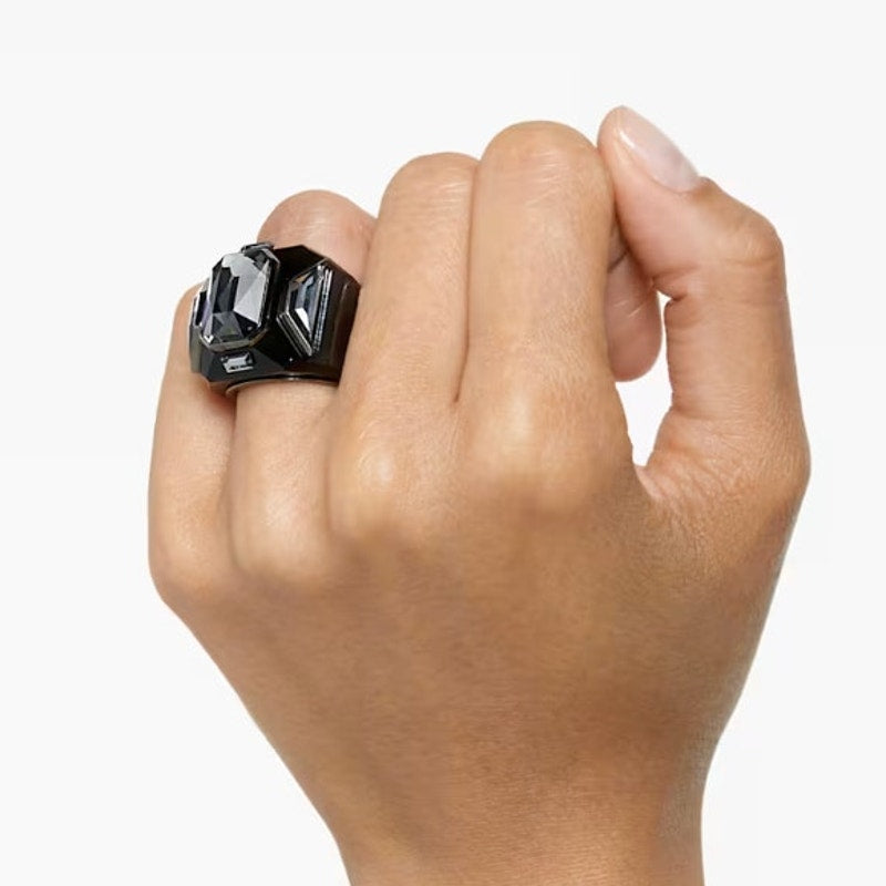 Swarovski Chroma cocktail ring Black, Ruthenium plated 60 EUR / 9 USA