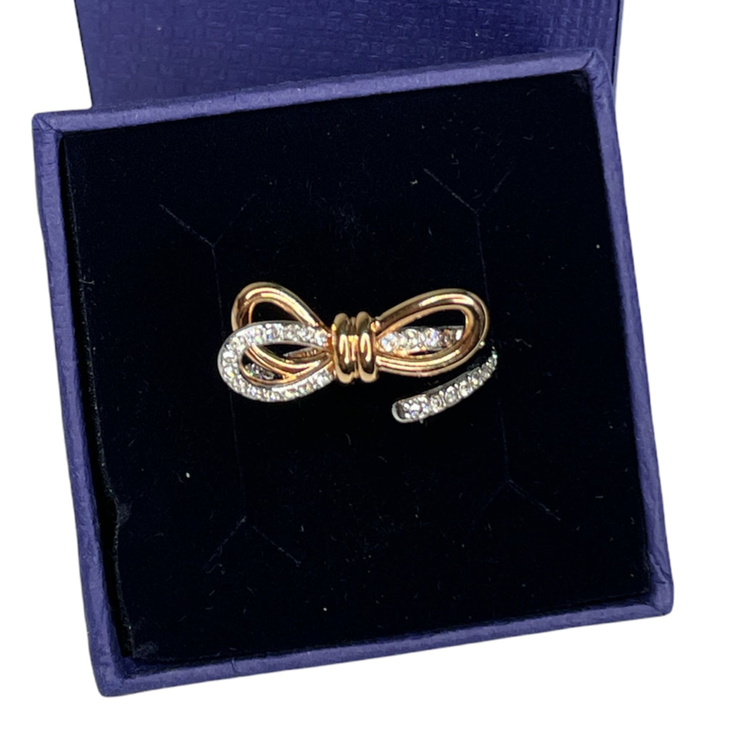 Swarovski Lifelong Bow ring Bow, White, Mixed metal finish Size Eur 52 / 6 USA