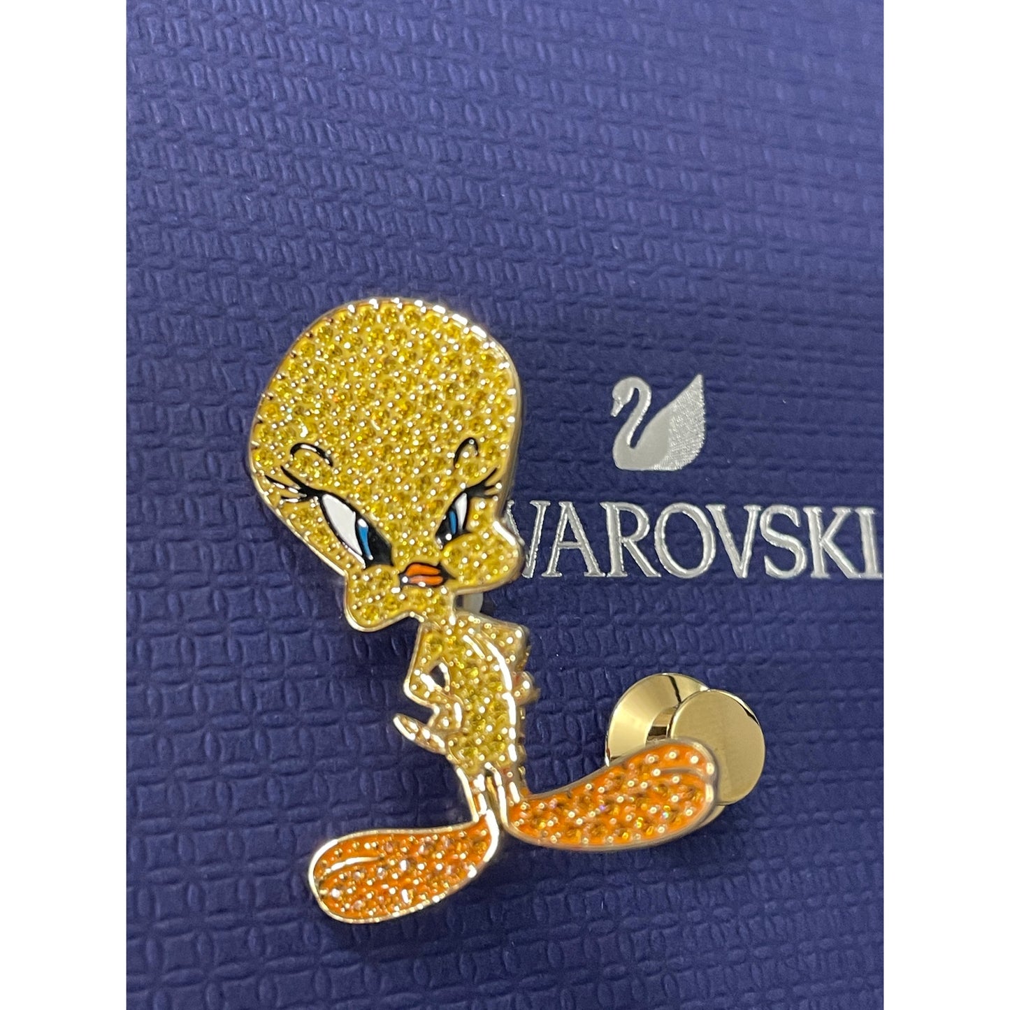 Swarovski Tweety Tie PIN Looney Tunes new