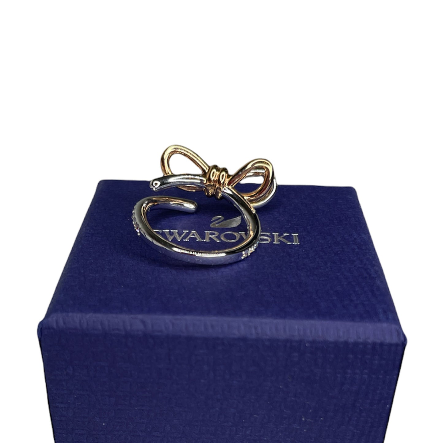 Swarovski Lifelong Bow ring Bow, White, Mixed metal finish Size Eur 52 / 6 USA