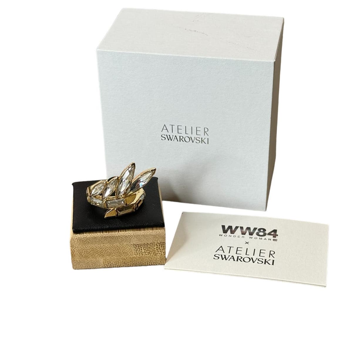 Swarovski Atelier Wonder Woman ring Gold tone, Gold-tone plated