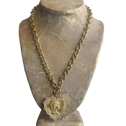 Amora Necklace Gold Chain with Vintage Inspired Heart Pendant