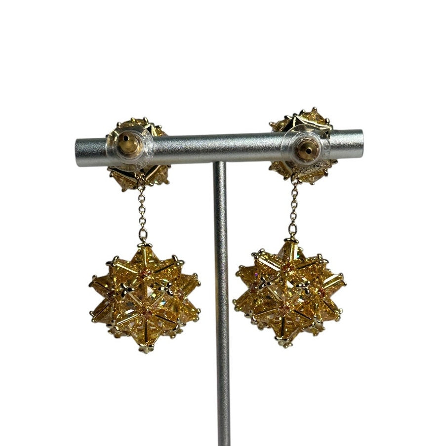 Swarovski Curiosa drop earrings  three-dimensional Geometric shape