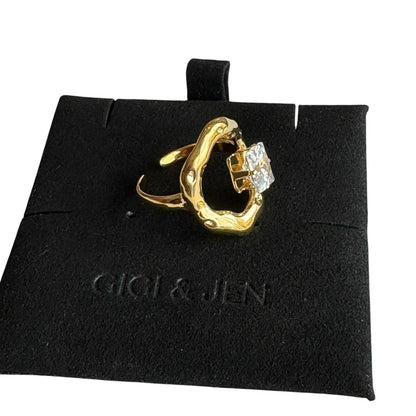 Luxe Orbit Ring adjustable