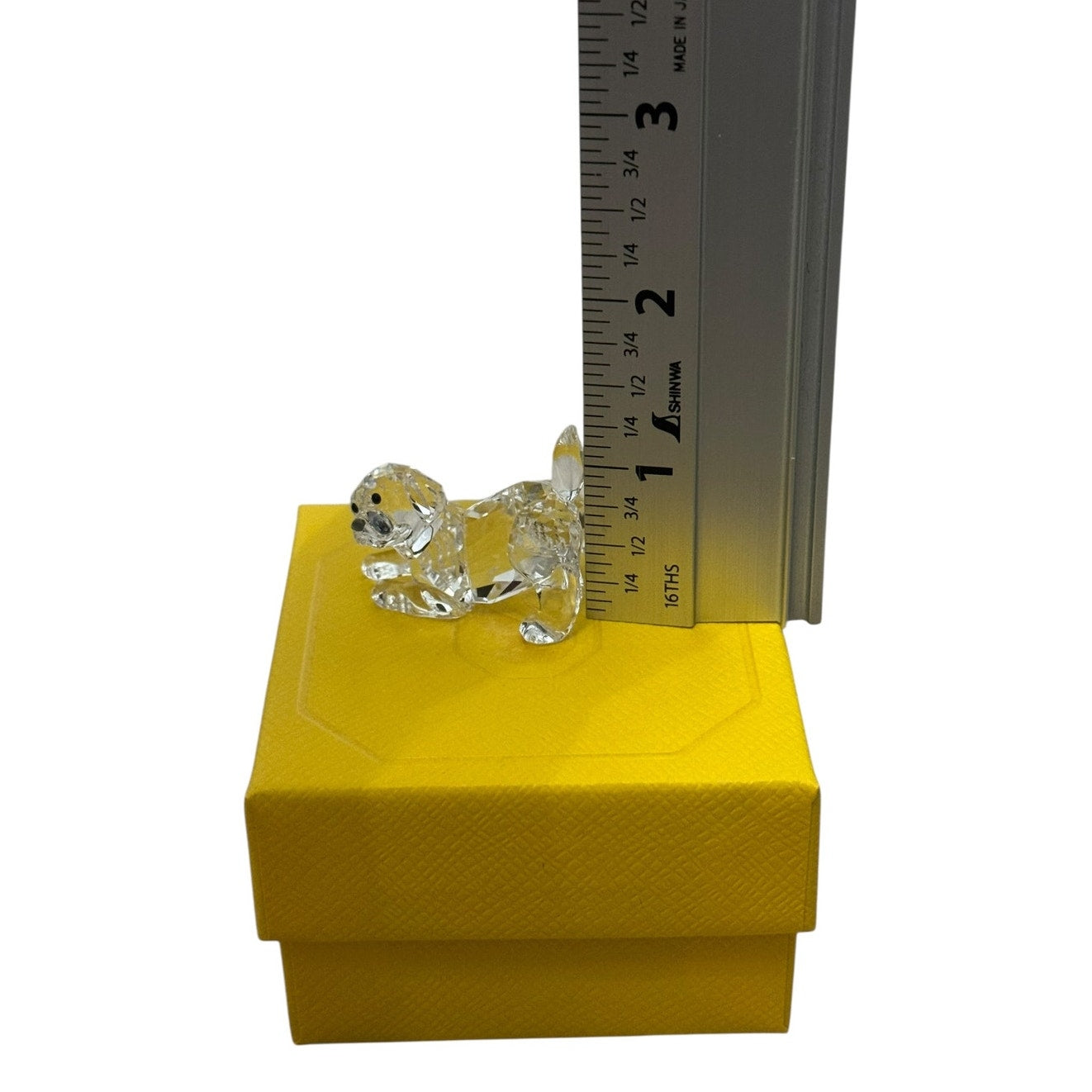 Swarovski Peaceful Countryside Labrador Puppy Dog Figurine