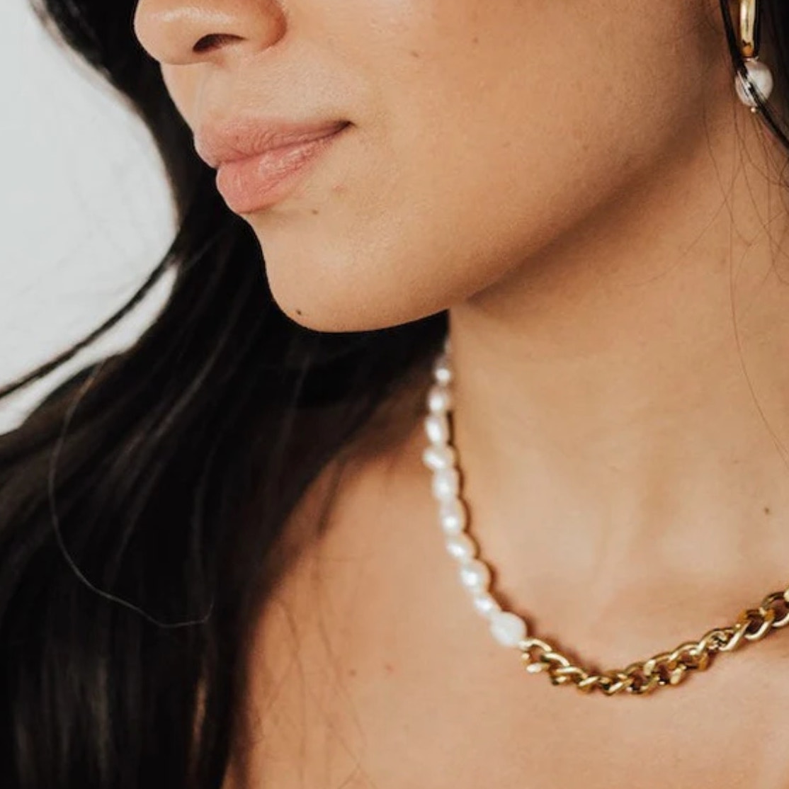 Water Pearled Chain Mix with Gold tone Necklace