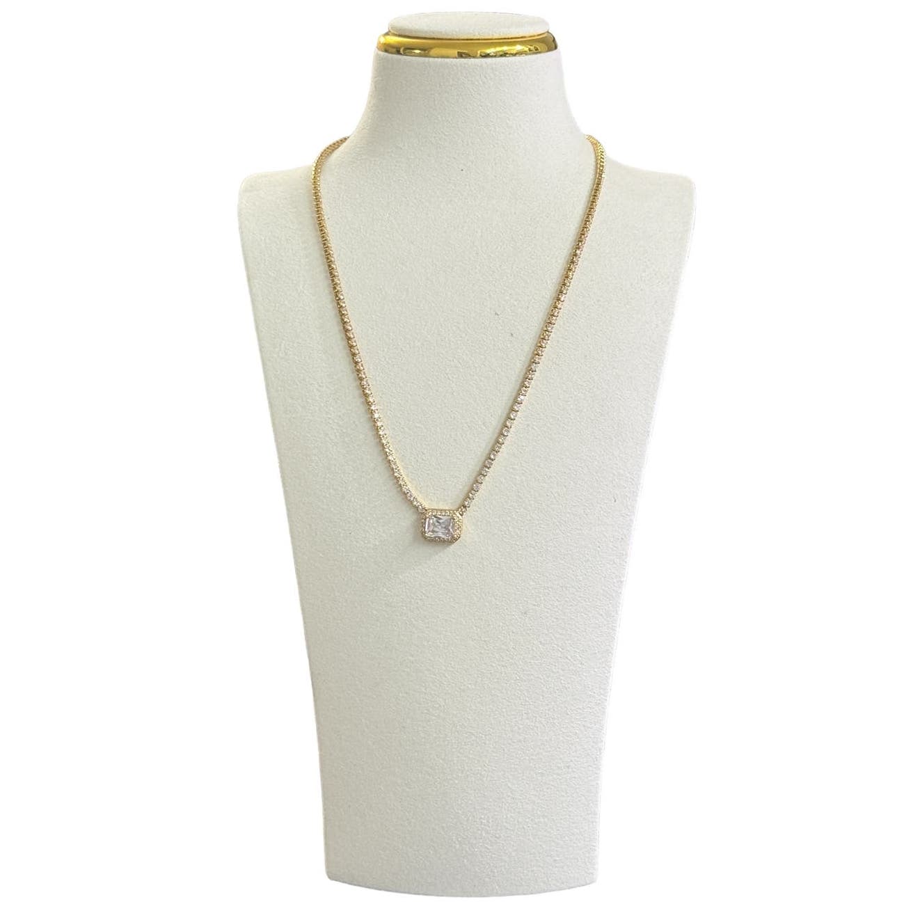 Luna Necklace 18k Gold Plated with Cubic Zirconia Detail