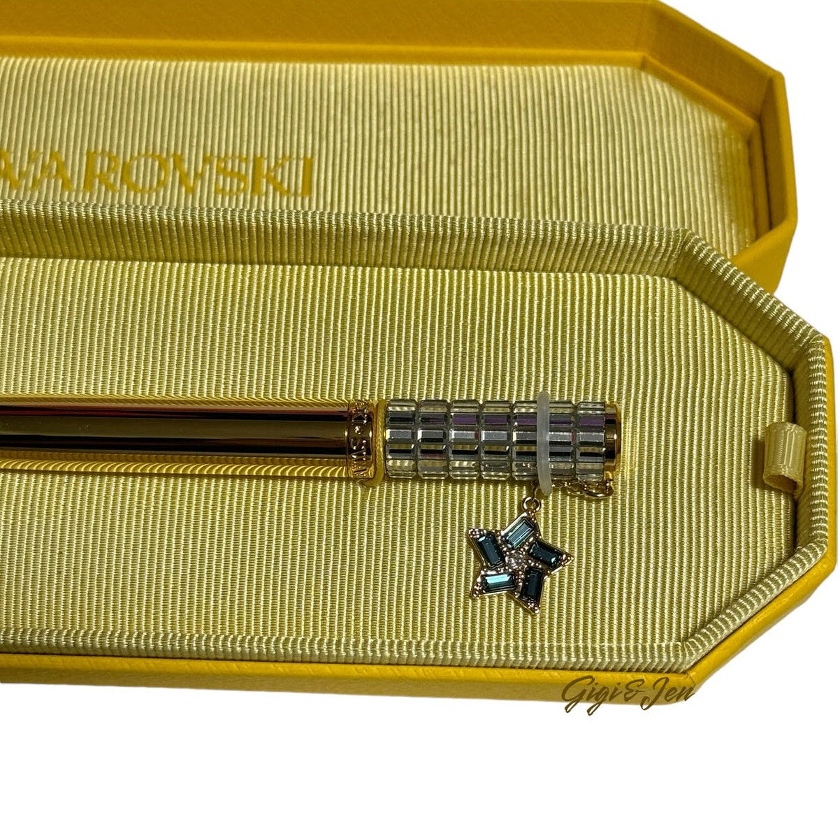 Swarovski Celebration 2022 ballpoint pen Star, White, Gold-tone plated New