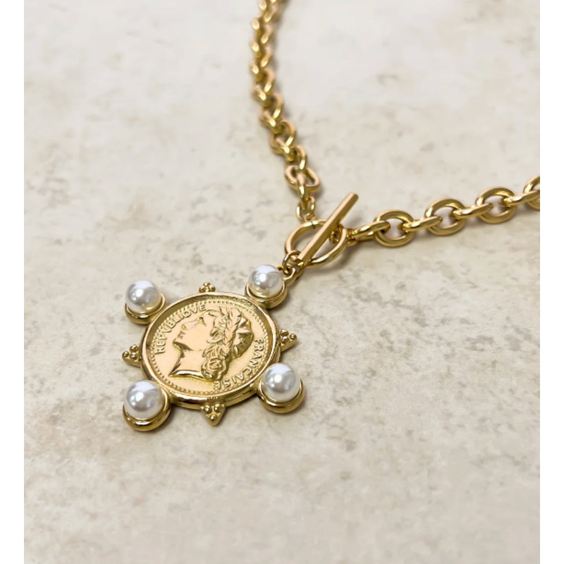 Belle Amour Necklace