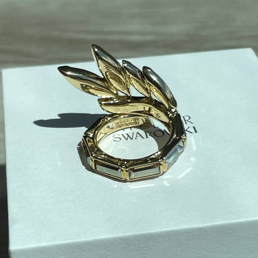 Swarovski Atelier Wonder Woman ring Gold tone, Gold-tone plated Size 7 / EUR 55