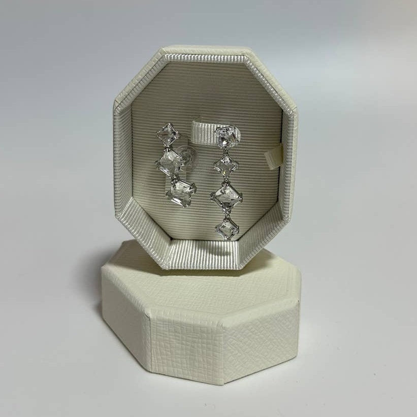 Swarovski Millenia ear cuff Set (2), Asymmetrical design, White, Rhodium plated